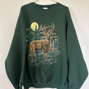 Vintage Deer sweatshirt with moon in green 💚